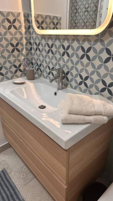 Appartement Cosy A Collobrières מראה חיצוני תמונה